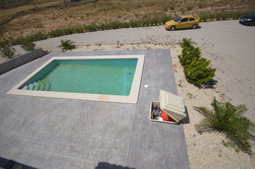 5 bedroom Villa for sale in Pinoso with pool - € 390,000 (Ref: 9158006)