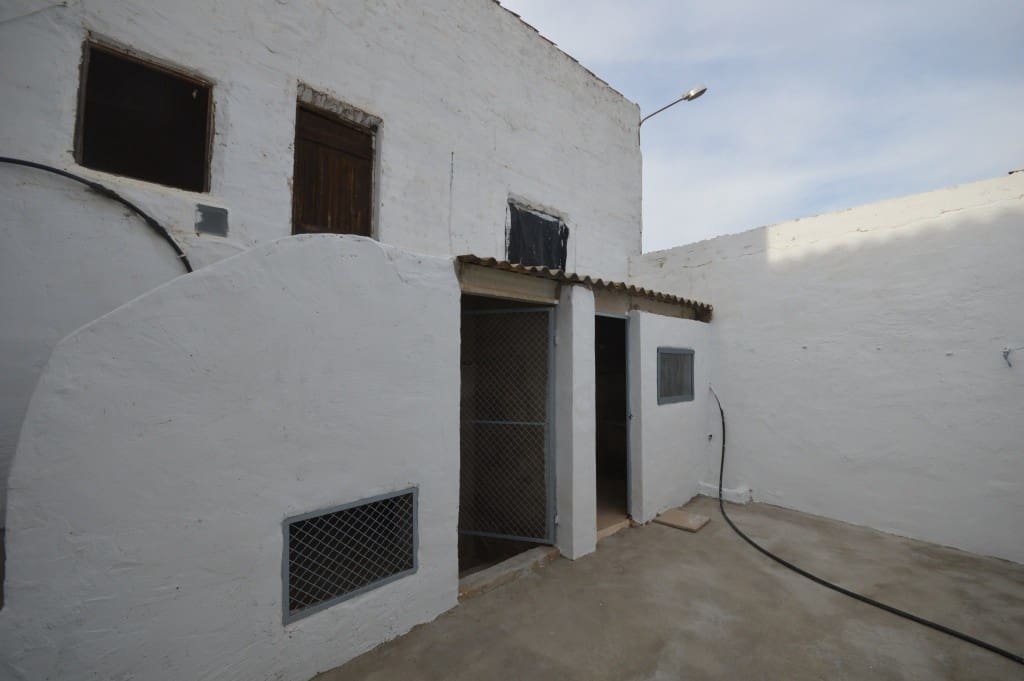 4 sovrum Finca/Hus på landet att hyra i Petrel / Petrer - 720 € (Ref: 9158142)