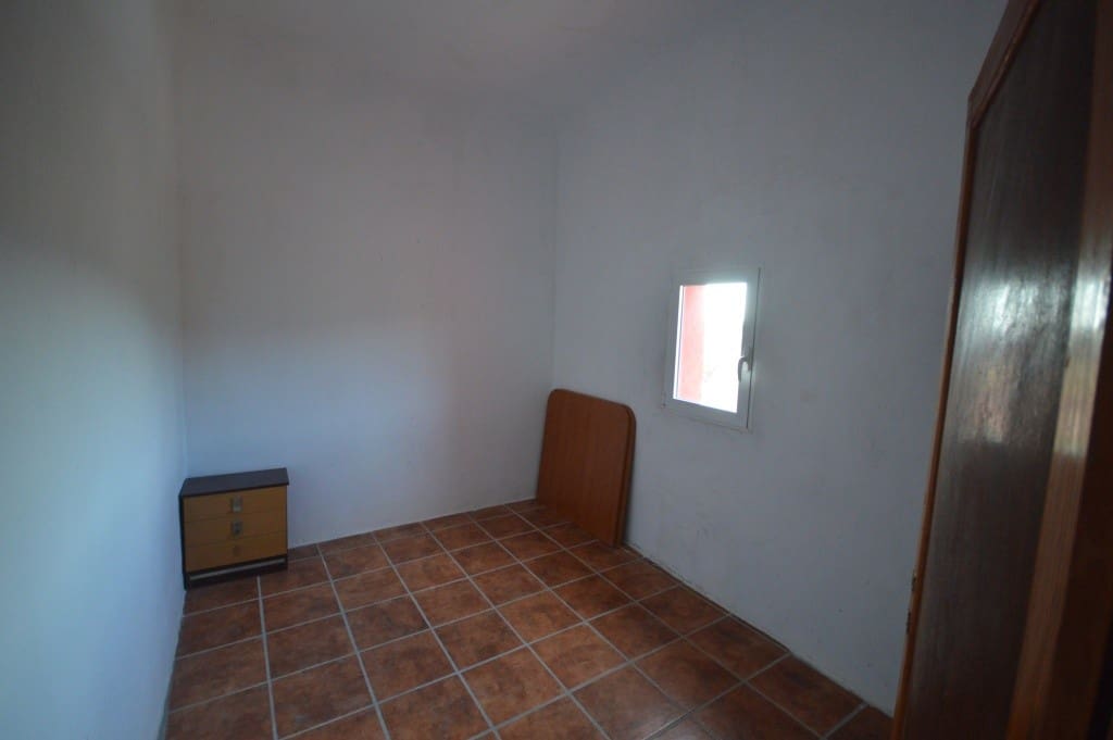 4 sovrum Finca/Hus på landet att hyra i Petrel / Petrer - 720 € (Ref: 9158142)