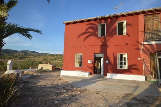 4 soverom Finca/Herregård til leie i Petrel / Petrer - € 800 (Ref: 9158142)
