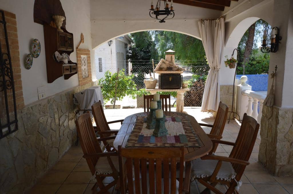 5 bedroom Villa for rent in Aspe with pool - € 1,200 (Ref: 9344244)