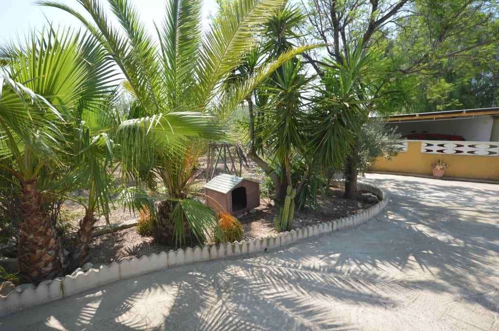 5 bedroom Villa for rent in Aspe with pool - € 1,200 (Ref: 9344244)