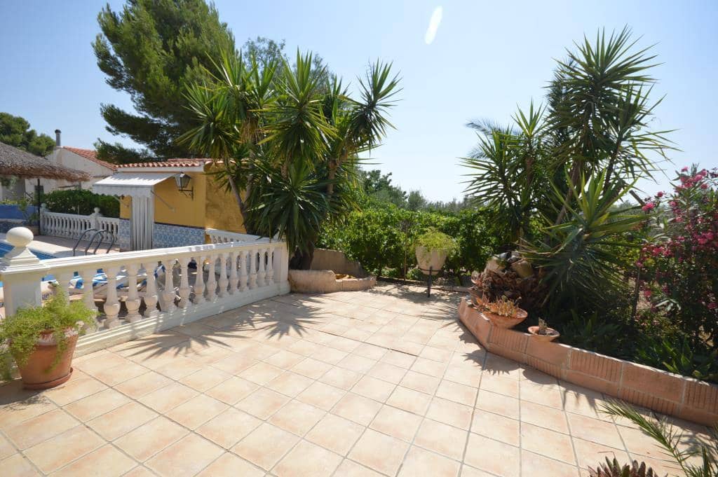 5 bedroom Villa for rent in Aspe with pool - € 1,200 (Ref: 9344244)