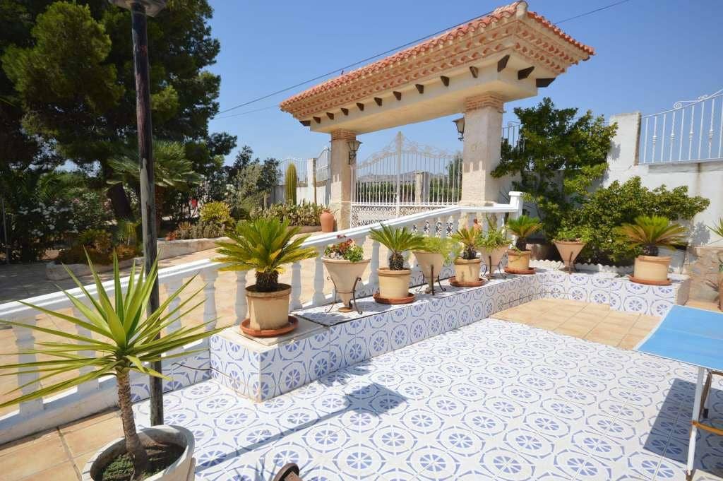 5 bedroom Villa for rent in Aspe with pool - € 1,200 (Ref: 9344244)