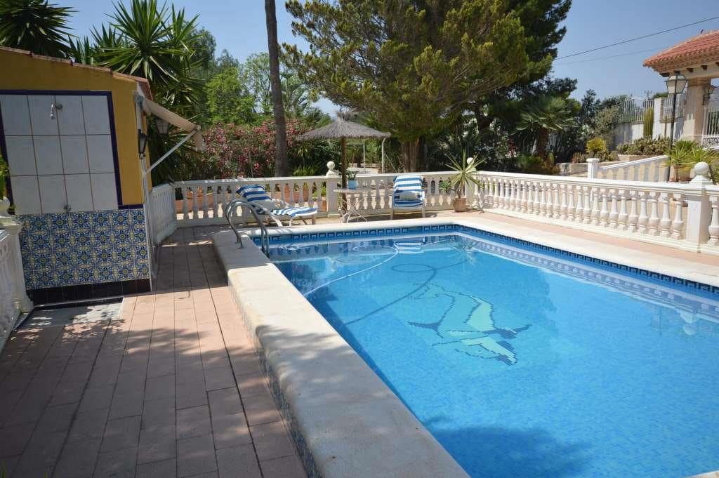 5 bedroom Villa for rent in Aspe with pool - € 1,200 (Ref: 9344244)