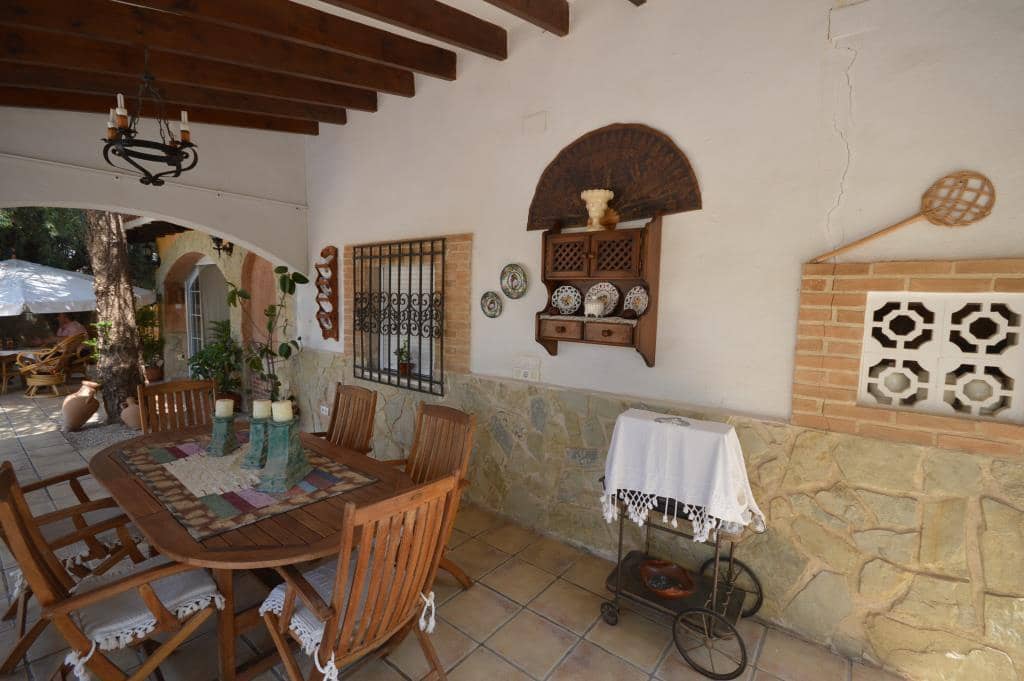5 bedroom Villa for rent in Aspe with pool - € 1,200 (Ref: 9344244)