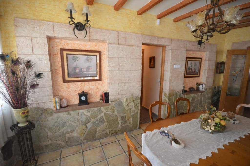 5 bedroom Villa for rent in Aspe with pool - € 1,200 (Ref: 9344244)