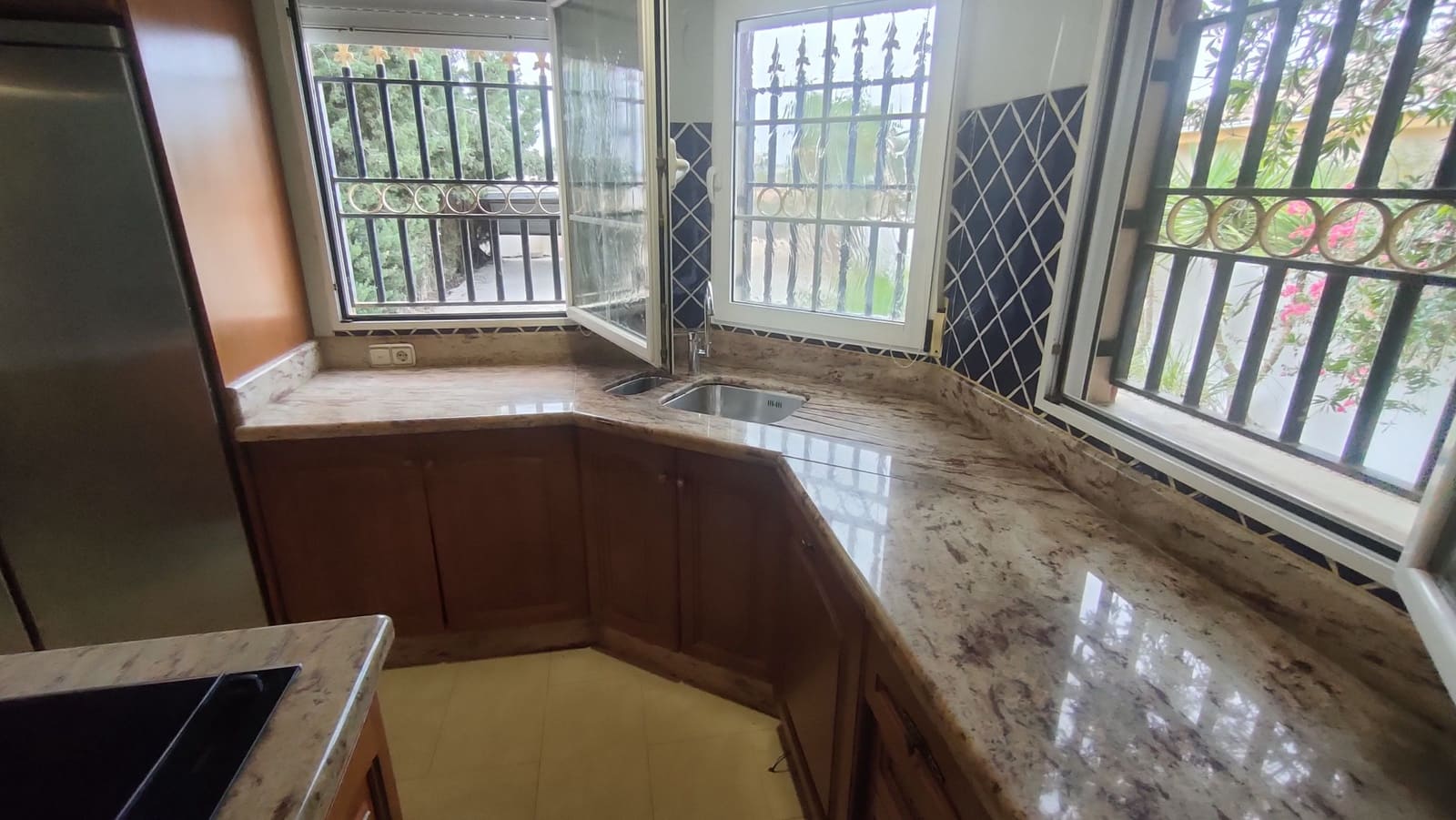 3 bedroom Villa for rent in San Javier - € 950 (Ref: 9713363)