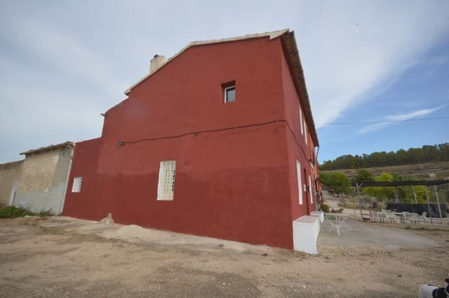 4 bedroom Finca/Country House for rent in Petrel / Petrer - € 700 (Ref: 9755429)