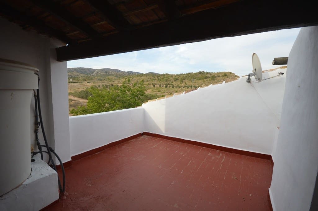 4 bedroom Finca/Country House for rent in Petrel / Petrer - € 700 (Ref: 9755429)