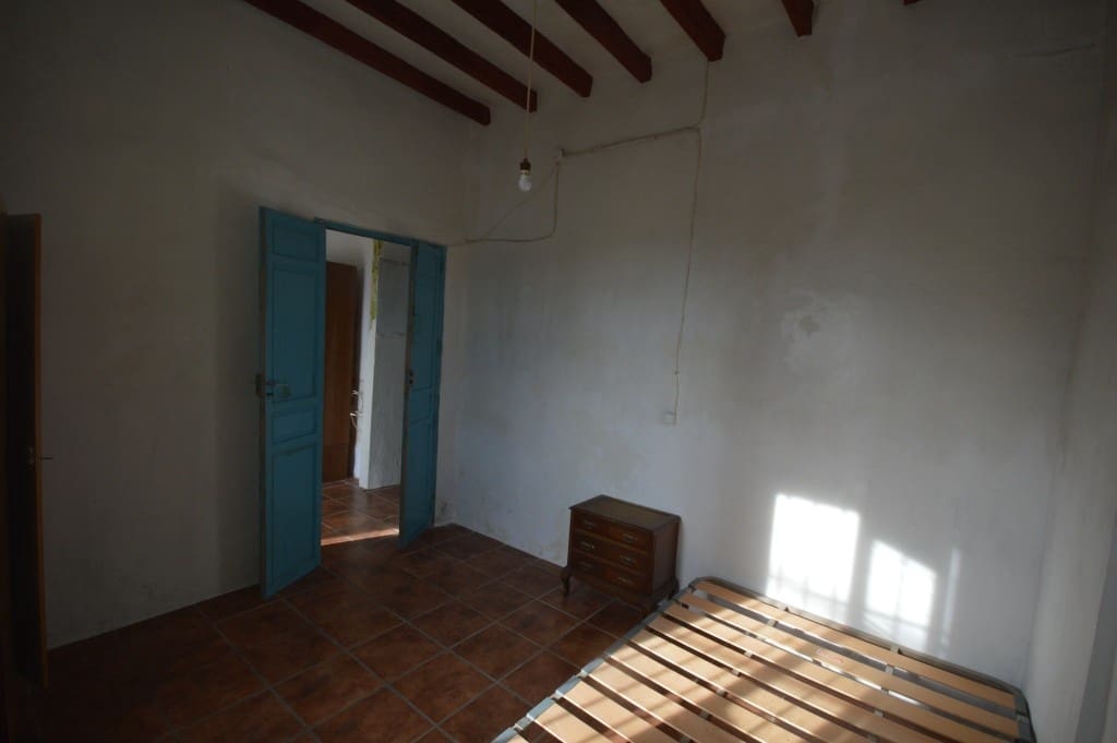 4 bedroom Finca/Country House for rent in Petrel / Petrer - € 700 (Ref: 9755430)