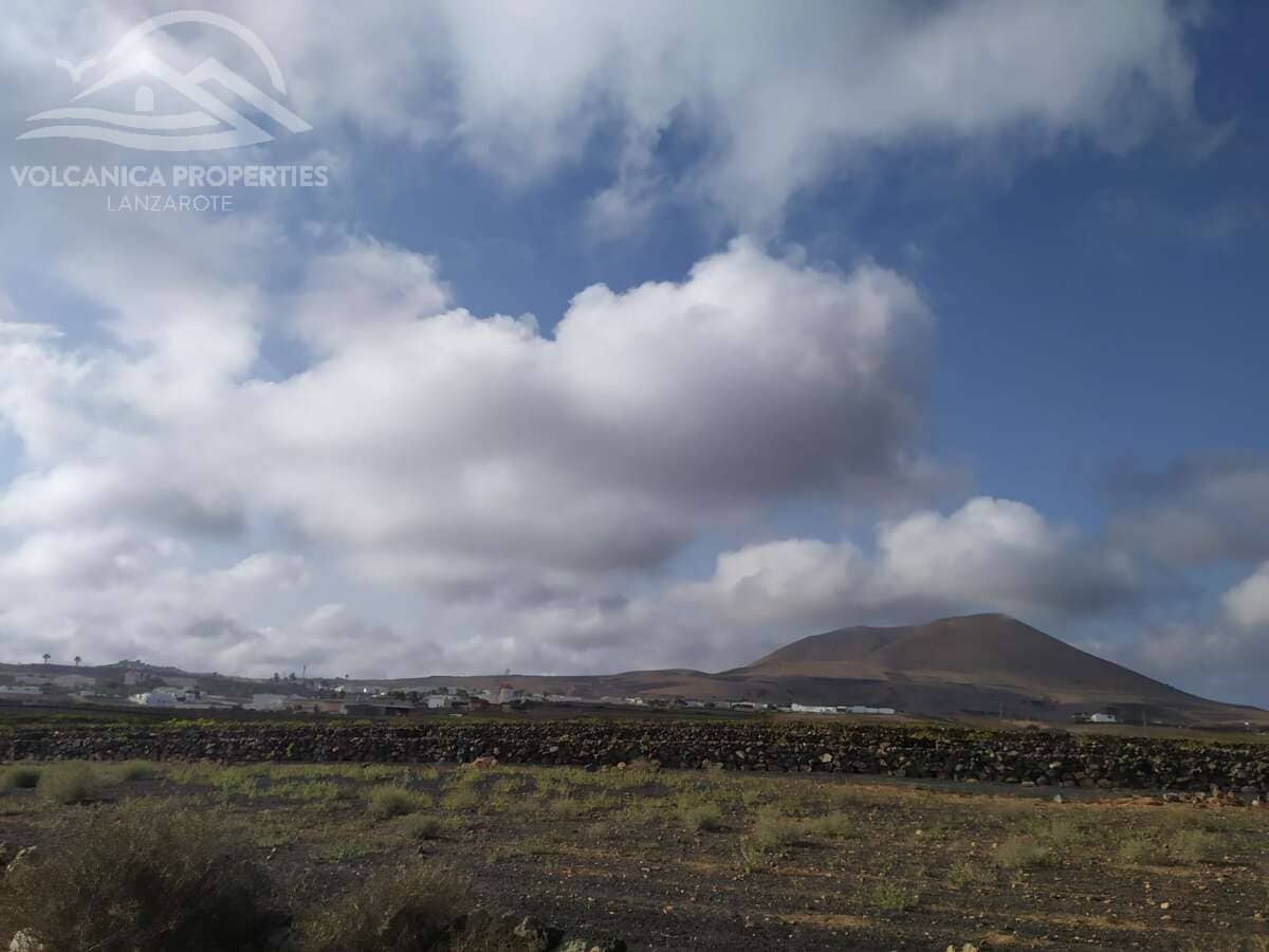 Landgrundstück zu verkaufen in Munique - 75.000 € (Ref: 10026643)
