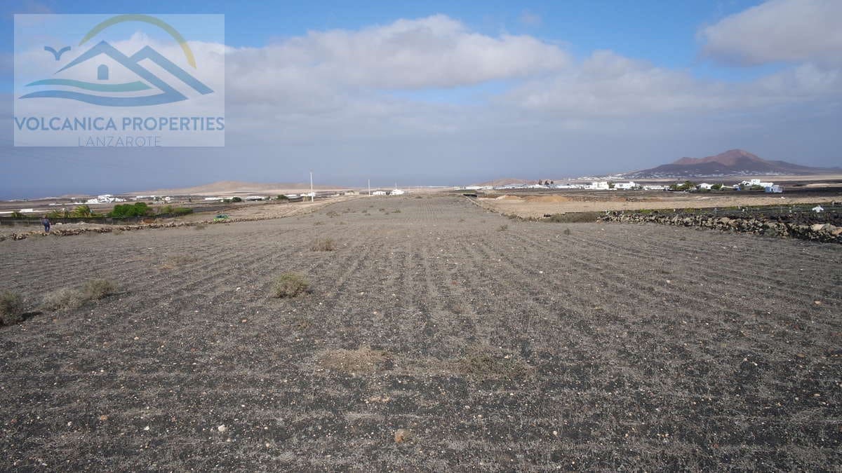 Landgrundstück zu verkaufen in Munique - 75.000 € (Ref: 10026643)