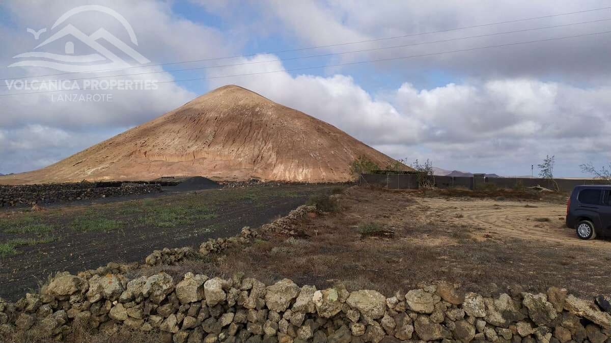 Landgrundstück zu verkaufen in Munique - 75.000 € (Ref: 10026643)