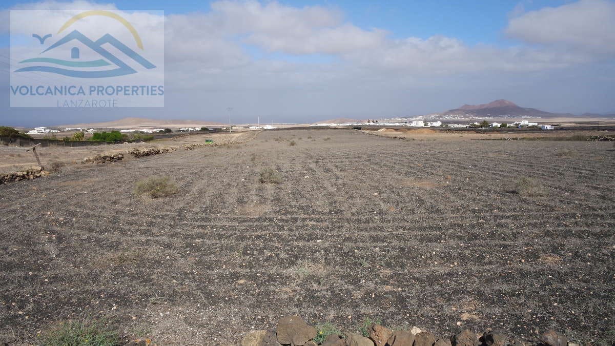 Landgrundstück zu verkaufen in Munique - 75.000 € (Ref: 10026643)