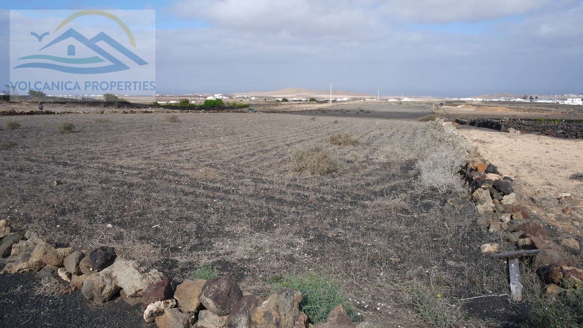 Landgrundstück zu verkaufen in Munique - 75.000 € (Ref: 10026643)