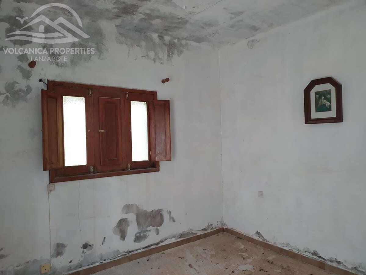 Villa te koop in Ye met garage - € 260.000 (Ref: 10135537)