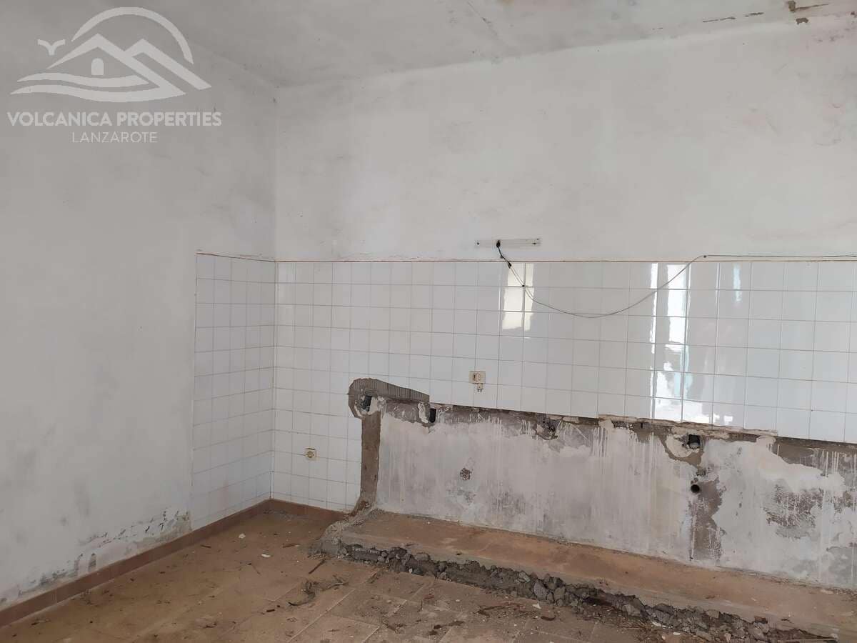 Villa te koop in Ye met garage - € 260.000 (Ref: 10135537)