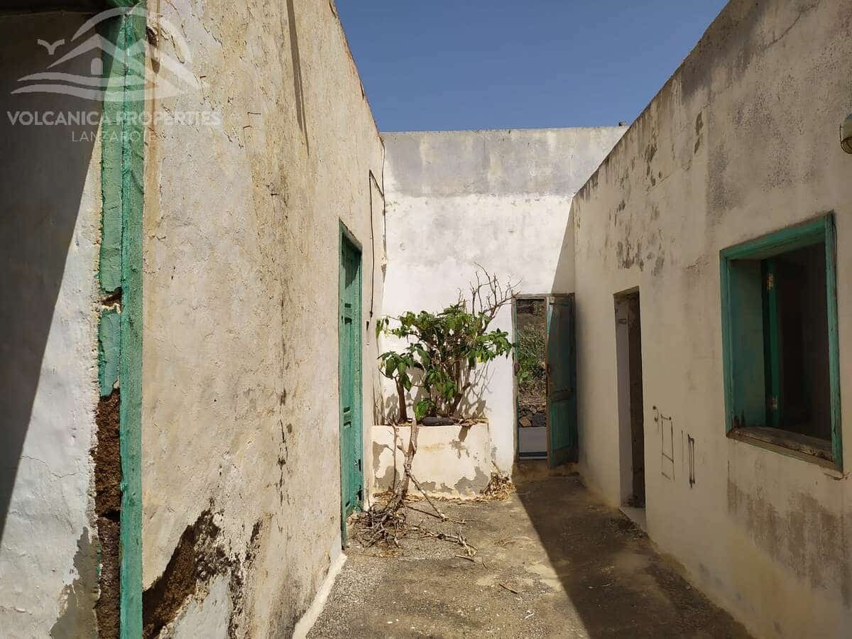 Villa te koop in Ye met garage - € 260.000 (Ref: 10135537)