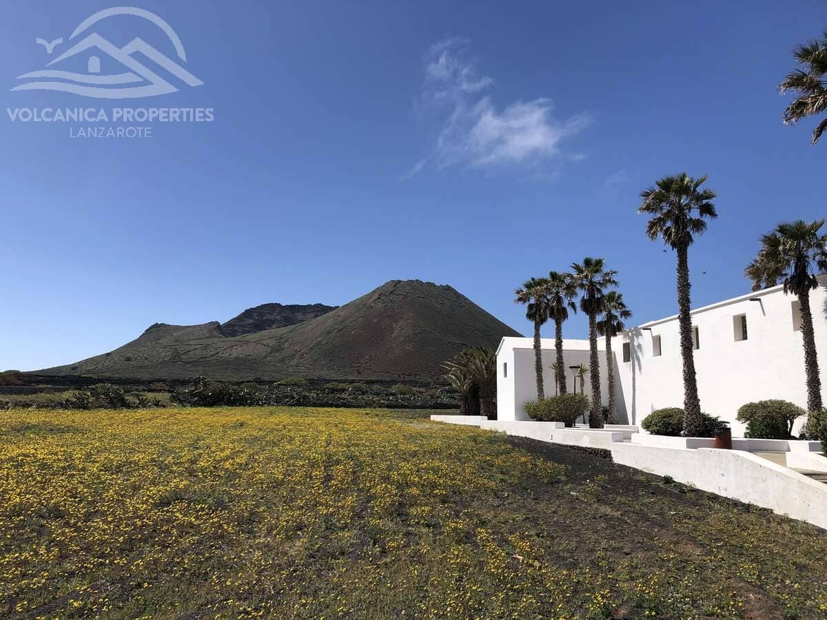 Villa te koop in Ye met garage - € 260.000 (Ref: 10135537)