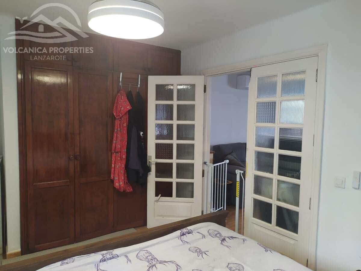 1 soverom Leilighet til salgs i Puerto del Carmen med svømmebasseng garasje - € 229 000 (Ref: 10150582)