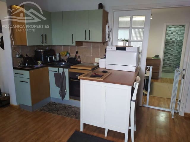 1 soverom Leilighet til salgs i Puerto del Carmen, Tías med svømmebasseng garasje - € 229 000 (Ref: 10150582)