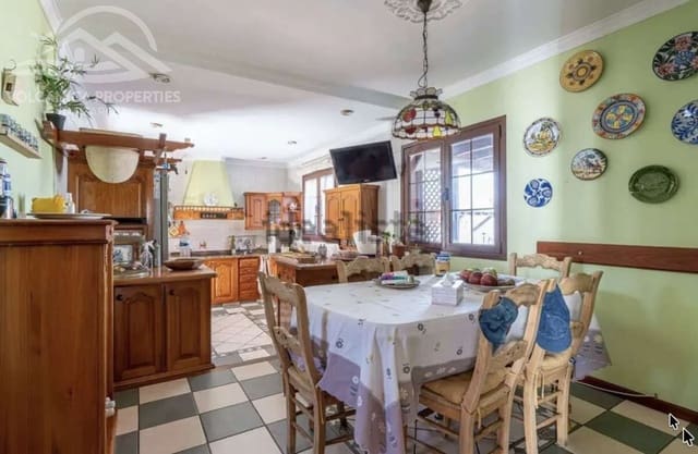 7 Zimmer Villa zu verkaufen in Playa del Cable, Arrecife mit Pool Garage - 1.100.000 € (Ref: 10162081)