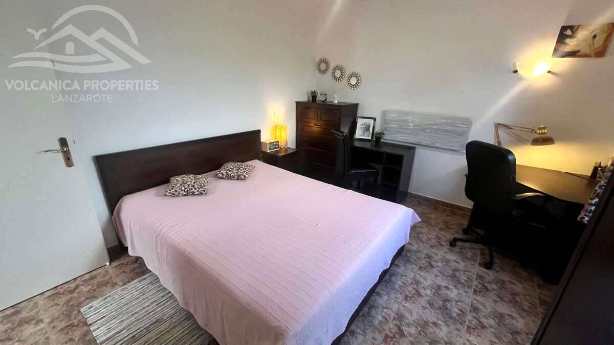 4 bedroom Villa for sale in Guime with garage - € 585,000 (Ref: 10162082)