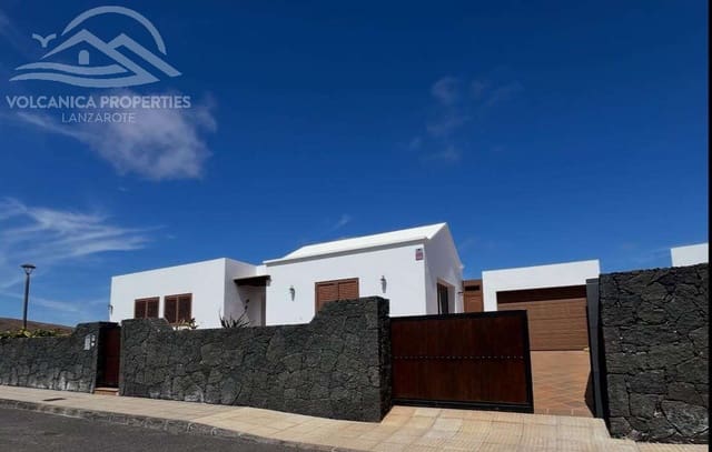 3 sypialnia Willa na sprzedaż w La Vegueta, Tinajo z garażem - 495 000 € (Ref: 10165972)