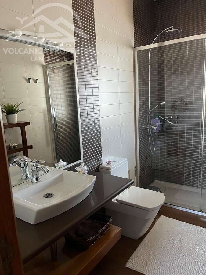 3 bedroom Villa for sale in La Vegueta with garage - € 495,000 (Ref: 10165972)