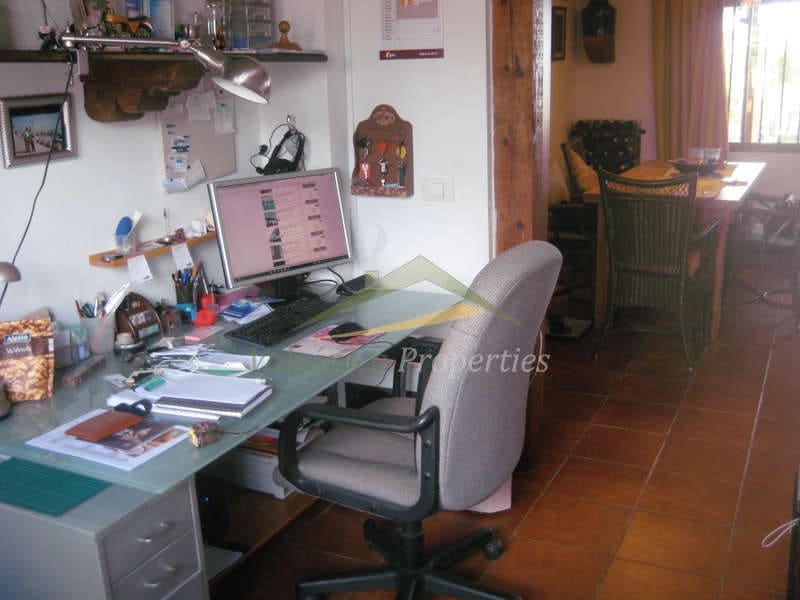 5 soveværelse Villa til salg i Macher med swimmingpool garage - € 1.496.500 (Ref: 3760615)