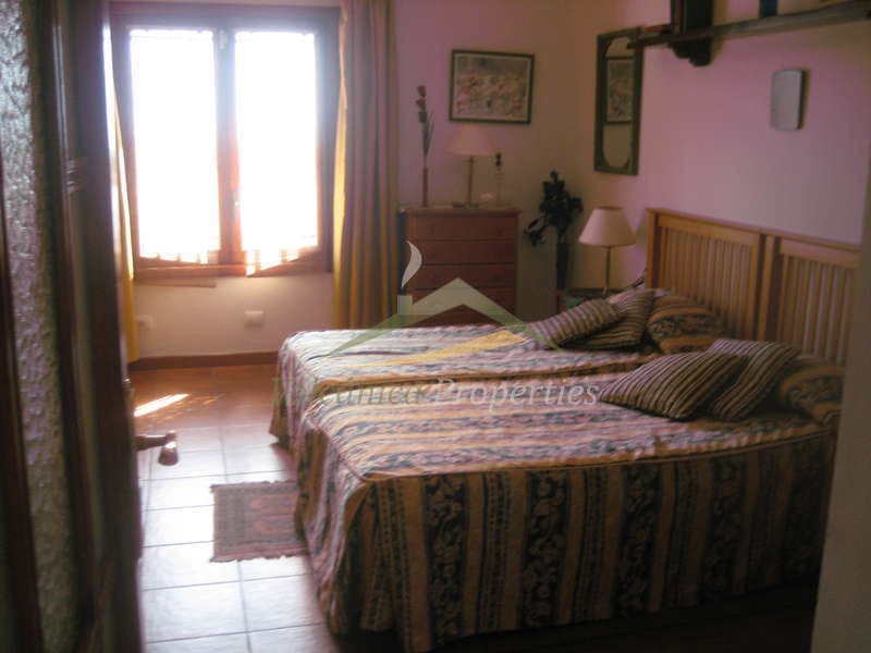 5 soveværelse Villa til salg i Macher med swimmingpool garage - € 1.496.500 (Ref: 3760615)