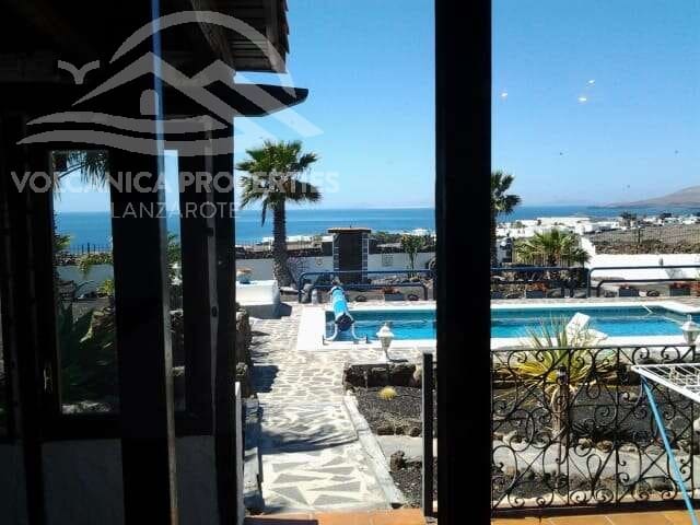 5 soveværelse Villa til salg i Macher med swimmingpool garage - € 1.496.500 (Ref: 3760615)