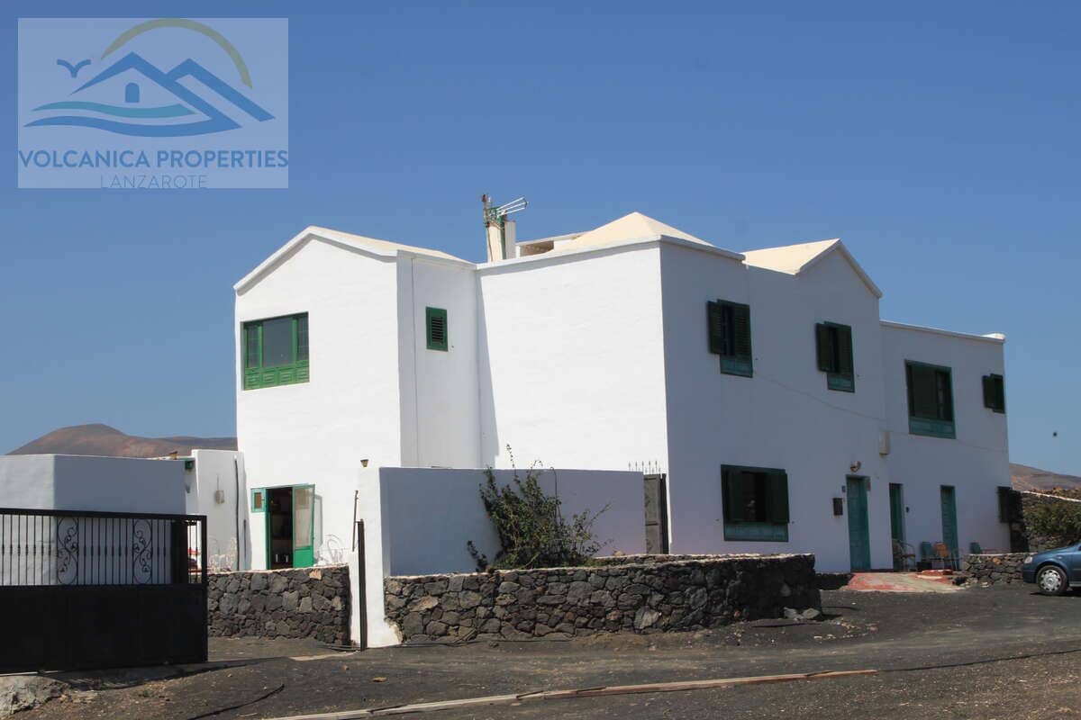 6 bedroom Villa for sale in Tias with pool garage - € 999,000 (Ref: 3760646)