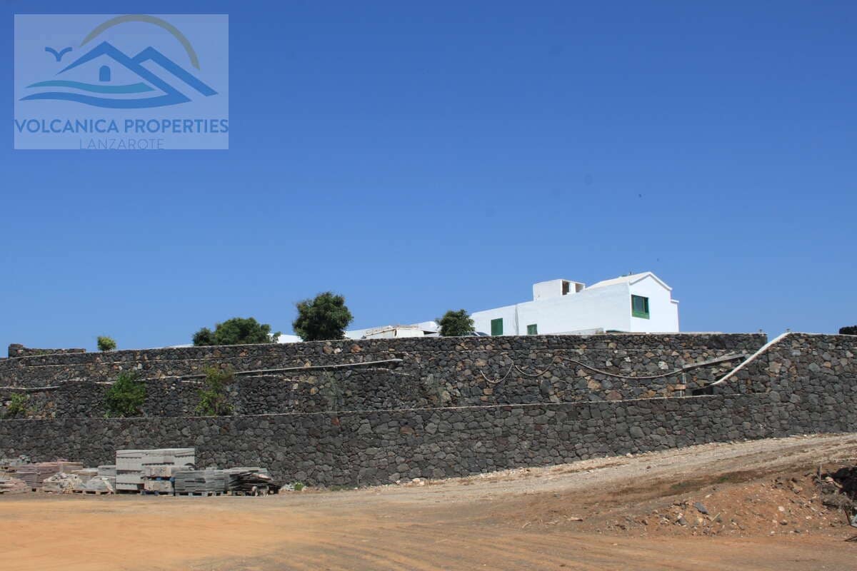 6 bedroom Villa for sale in Tias with pool garage - € 999,000 (Ref: 3760646)