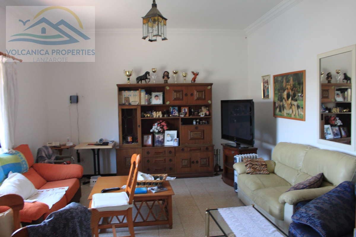 6 bedroom Villa for sale in Tias with pool garage - € 999,000 (Ref: 3760646)