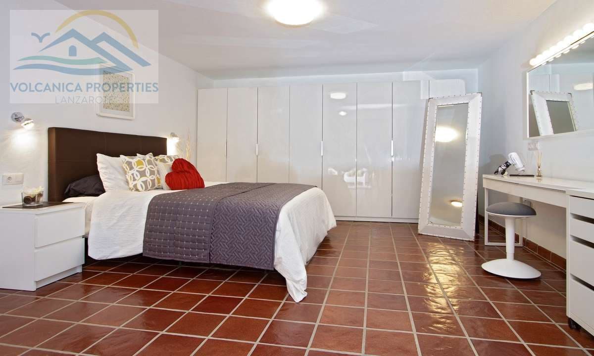 7 soveværelse Villa til salg i Playa Blanca med swimmingpool garage - € 2.800.000 (Ref: 6865878)