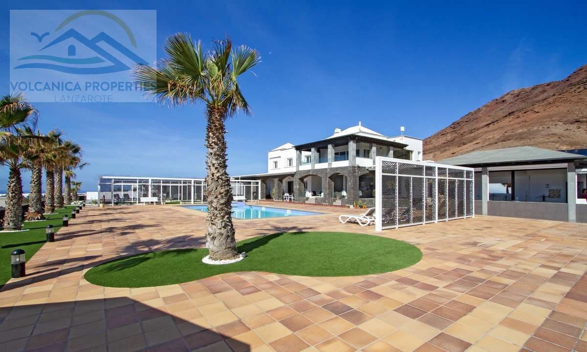 7 soveværelse Villa til salg i Playa Blanca med swimmingpool garage - € 2.800.000 (Ref: 6865878)