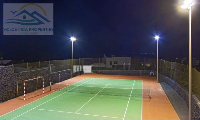 7 soveværelse Villa til salg i Playa Blanca, Yaiza med swimmingpool garage - € 2.800.000 (Ref: 6865878)