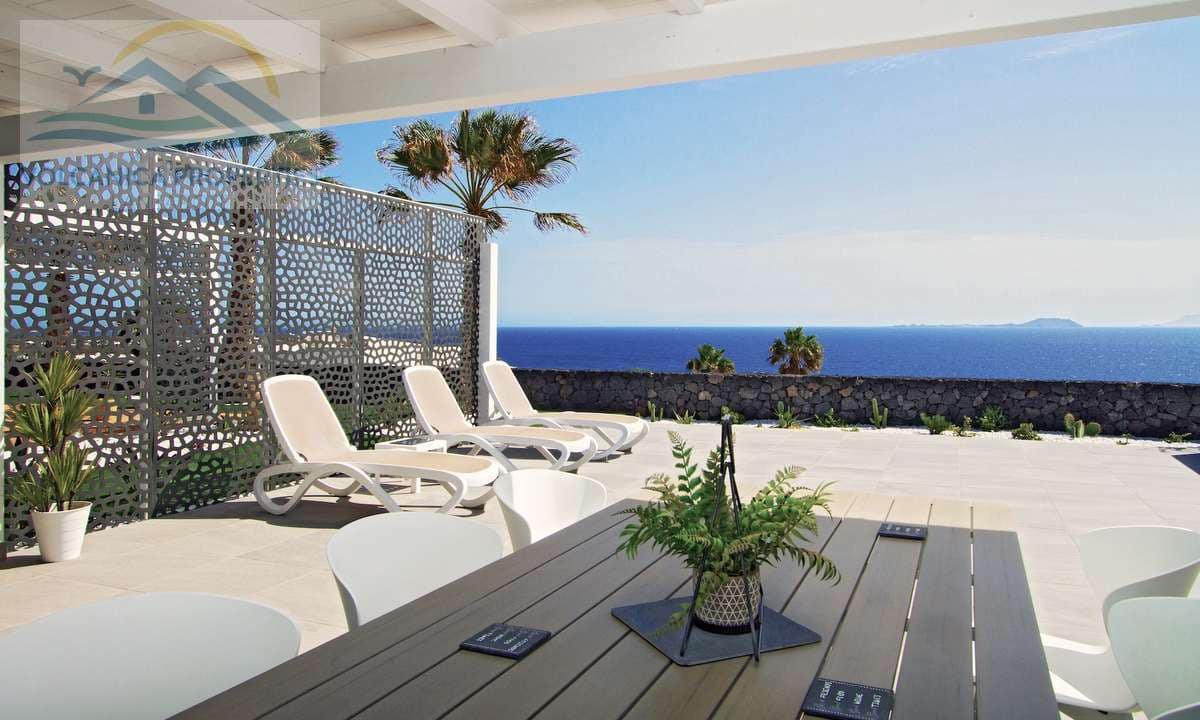 7 soveværelse Villa til salg i Playa Blanca med swimmingpool garage - € 2.800.000 (Ref: 6865878)