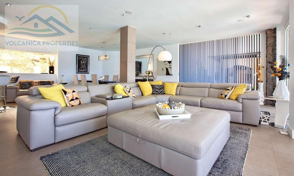 7 soveværelse Villa til salg i Playa Blanca med swimmingpool garage - € 2.800.000 (Ref: 6865878)