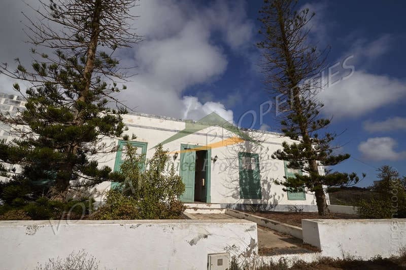 6 soveværelse Villa til salg i La Vegueta med garage - € 970.000 (Ref: 7363124)