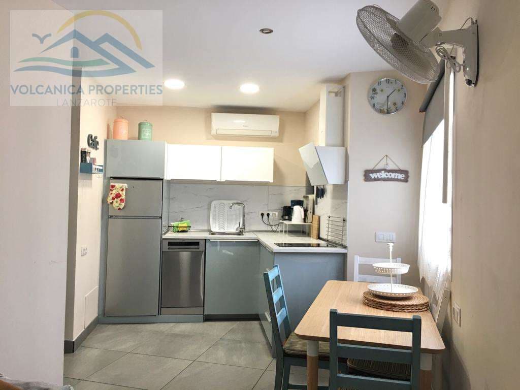 3 soveværelse Lejlighed til salg i Puerto del Carmen - € 270.000 (Ref: 7778885)