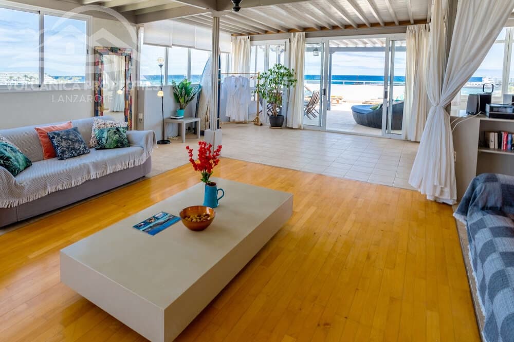 2 bedroom Apartment for sale in Costa Teguise - € 840,000 (Ref: 8456703)