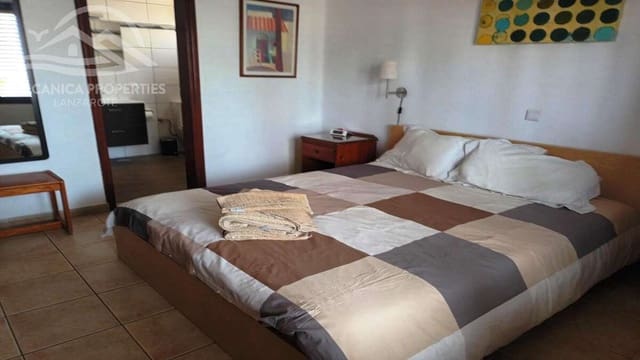 3 sovrum Villa till salu i Costa Teguise, Teguise med pool - 499 000 € (Ref: 8596988)