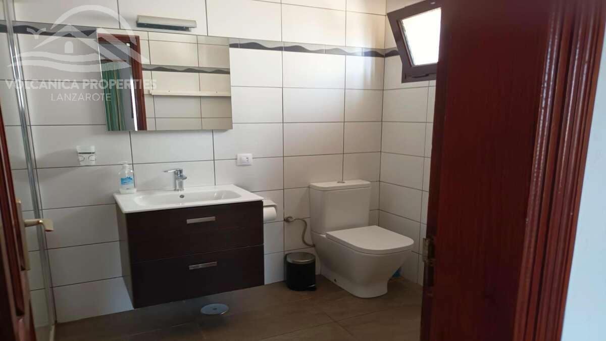 3 soveværelse Villa til salg i Costa Teguise med swimmingpool - € 499.000 (Ref: 8596988)