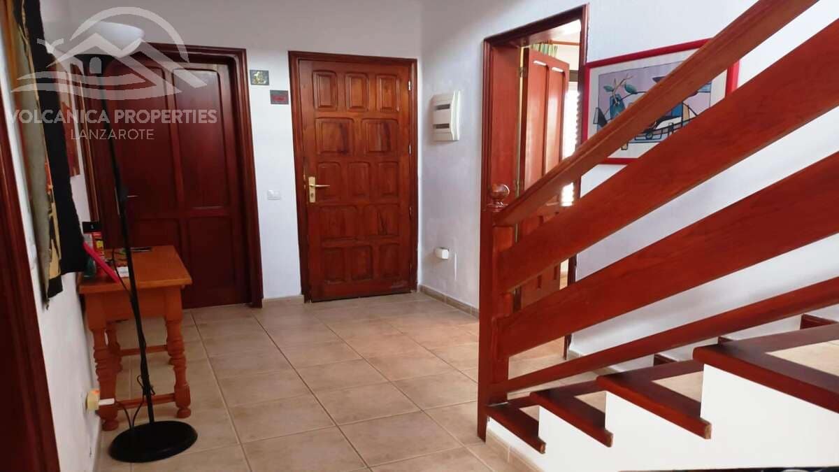 3 soveværelse Villa til salg i Costa Teguise med swimmingpool - € 499.000 (Ref: 8596988)