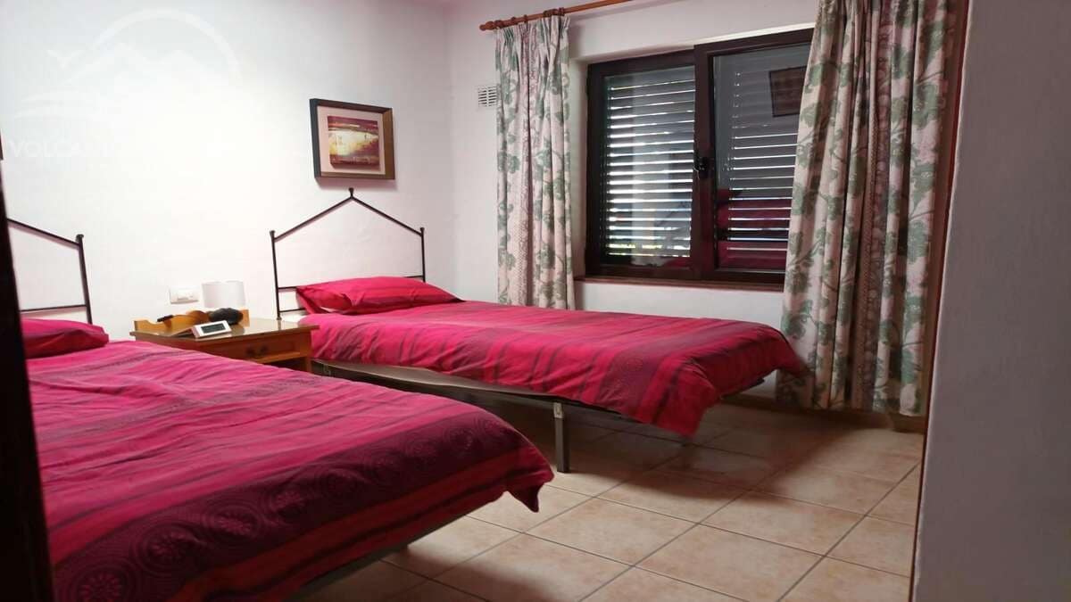 3 soveværelse Villa til salg i Costa Teguise med swimmingpool - € 499.000 (Ref: 8596988)