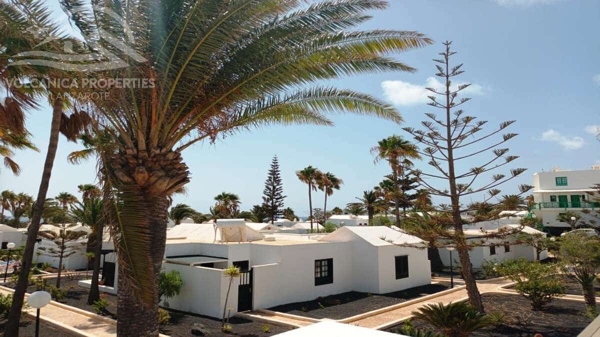 3 soveværelse Villa til salg i Costa Teguise med swimmingpool - € 499.000 (Ref: 8596988)