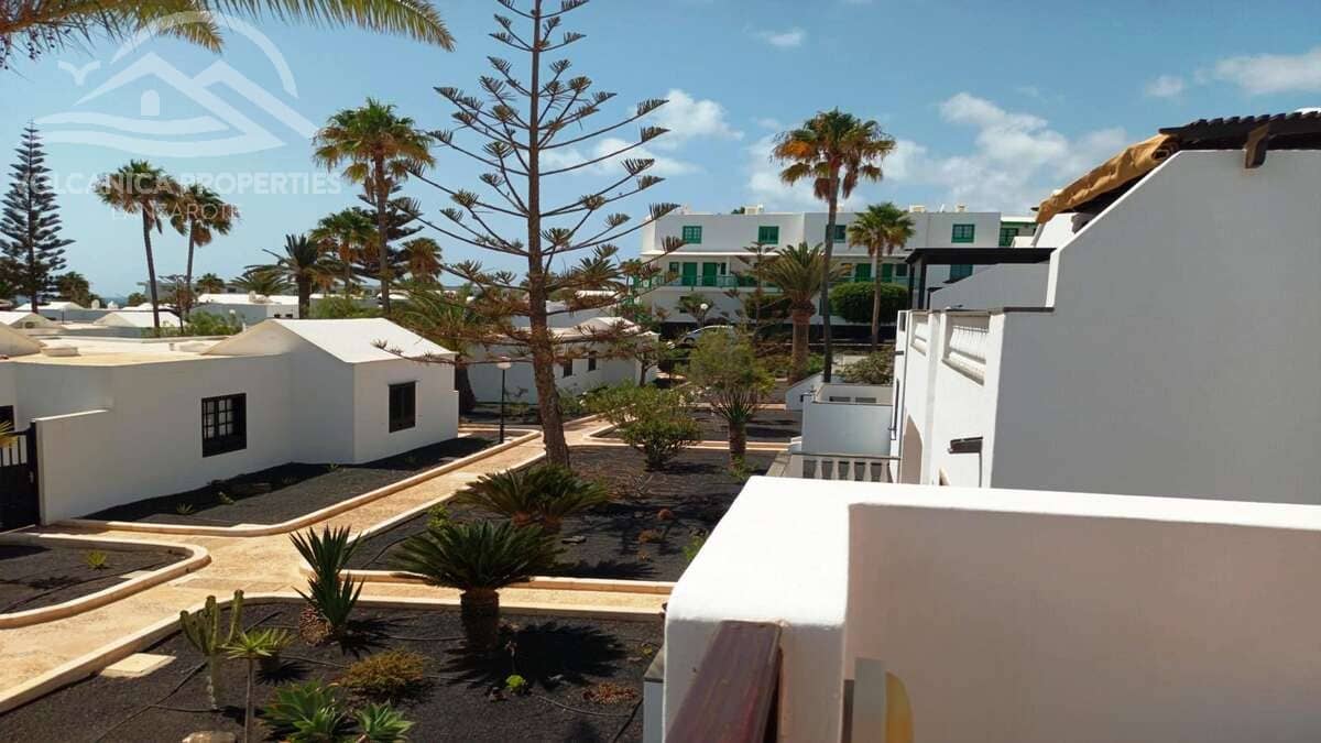 3 soveværelse Villa til salg i Costa Teguise med swimmingpool - € 499.000 (Ref: 8596988)